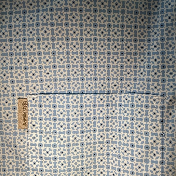 Ariat Long Sleeve Modern Fit Shirt - Picture 2 of 2